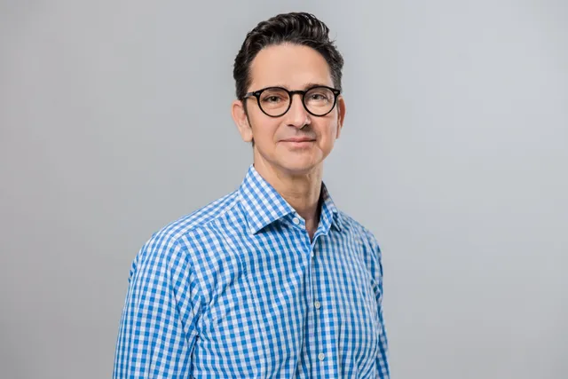 Prof. Dr. Sherko Kümmel
